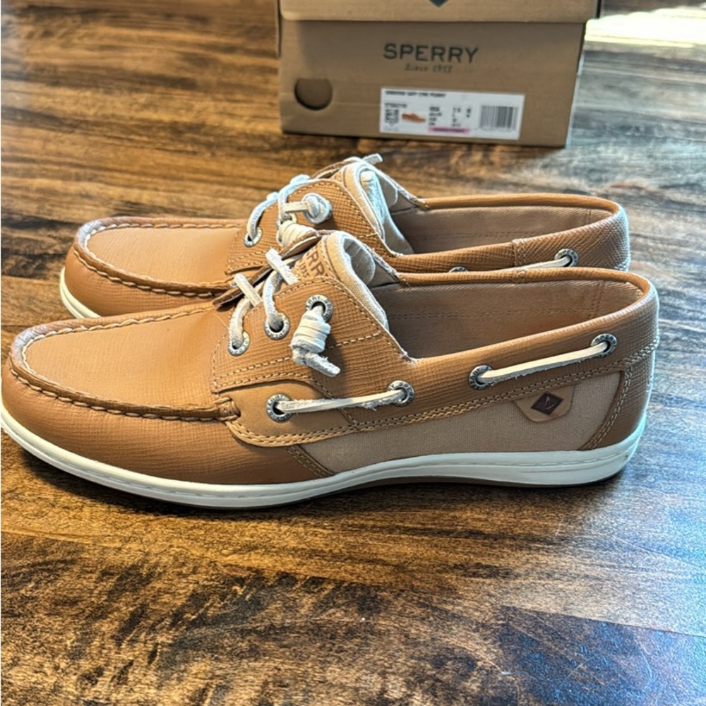 New in box women’s sperry shoes size 7.5